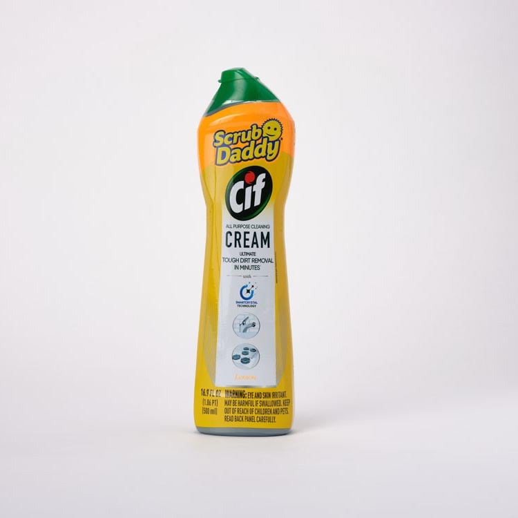 Front of Cif Lemon